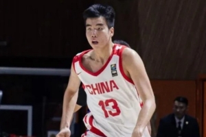 内马尔新发型光头图片