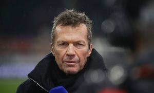 15872
