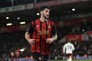 记者：尤文为塞内西开出四年新报价，薪资匹敌热刺，等待球员选择