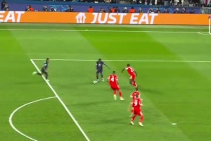 妻管严？拜仁防不住的维蒂尼亚，被老婆电话轻松拿捏！